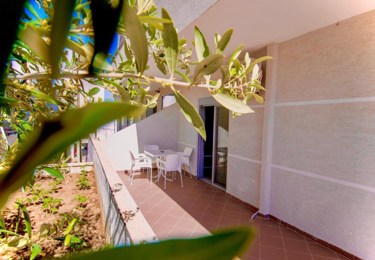 Grand Blue Aparthotel Sarandë Eksteriør bilde