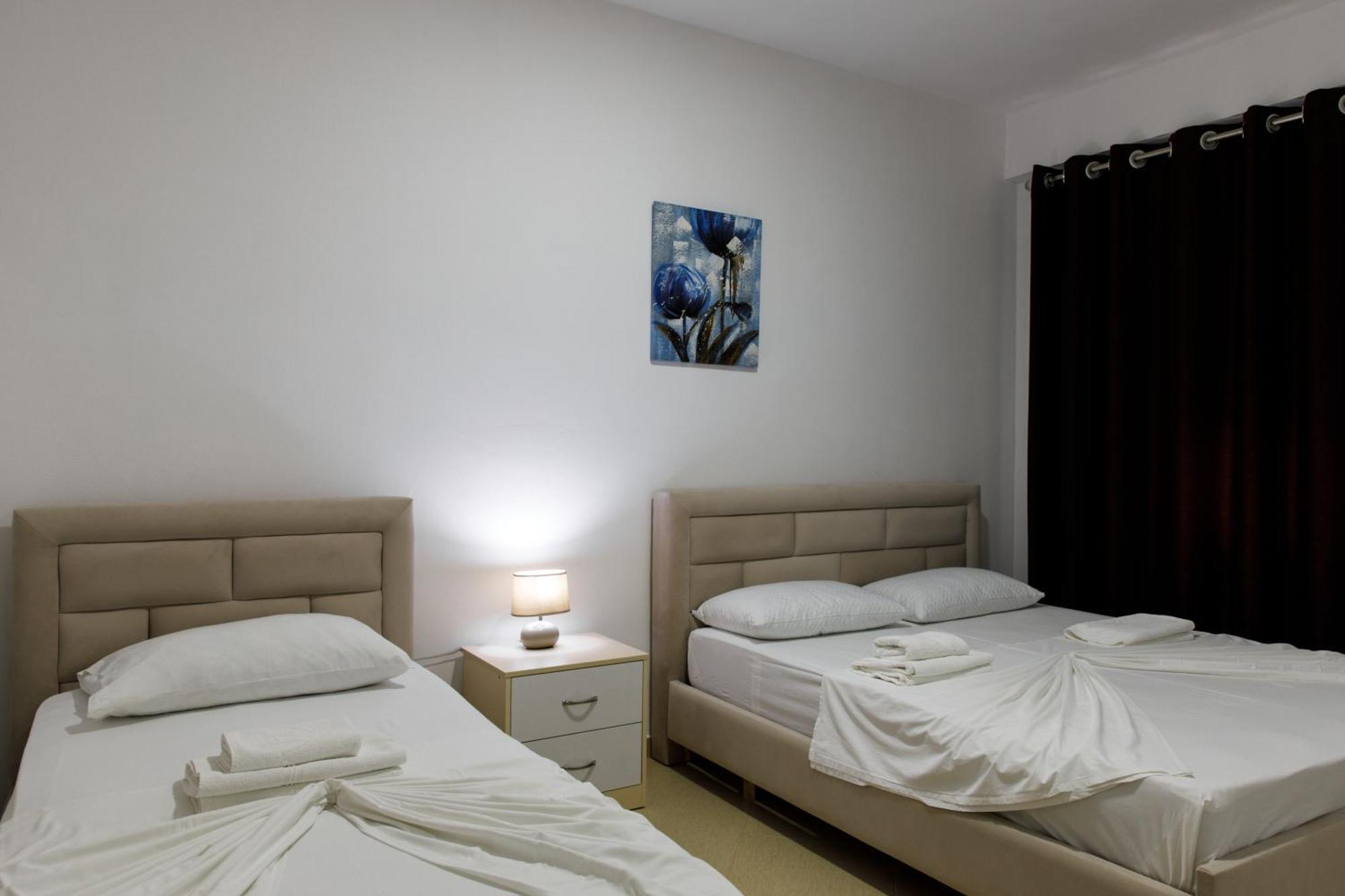 Grand Blue Aparthotel Sarandë Eksteriør bilde
