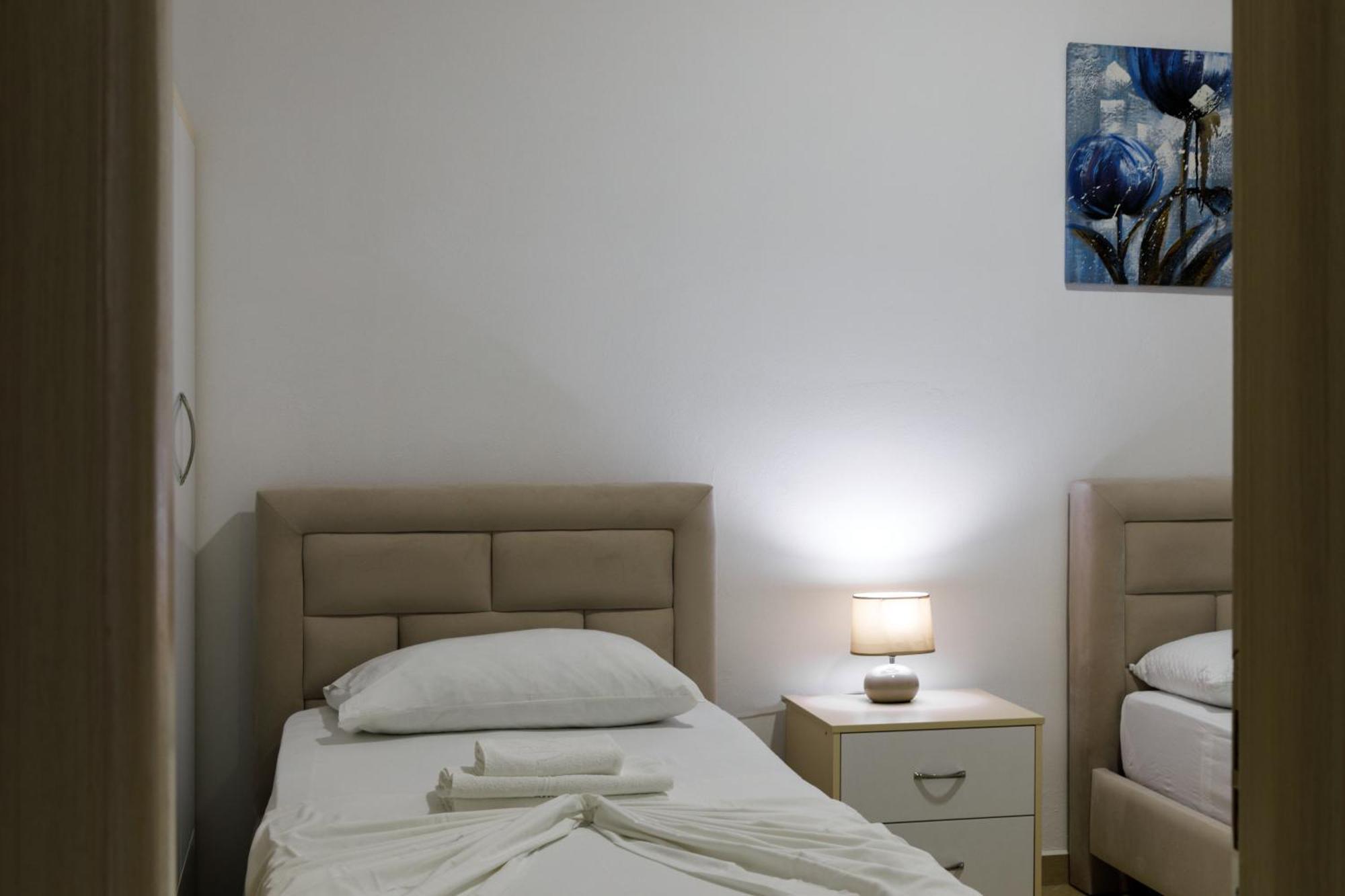 Grand Blue Aparthotel Sarandë Eksteriør bilde