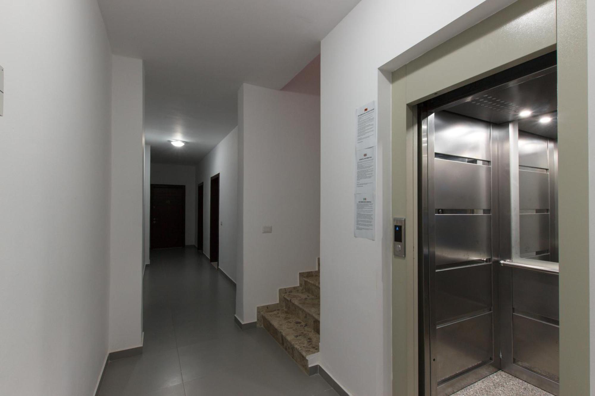 Grand Blue Aparthotel Sarandë Eksteriør bilde